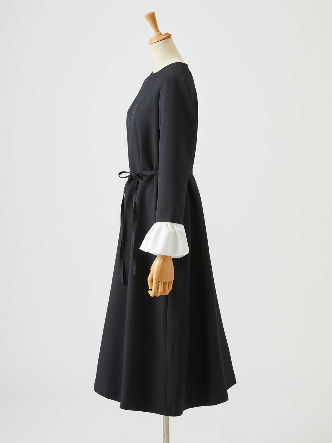 選ぶなら Valentino Embroidery Cuffs Dress | serizawa公式ONLINE STORE ワンピース